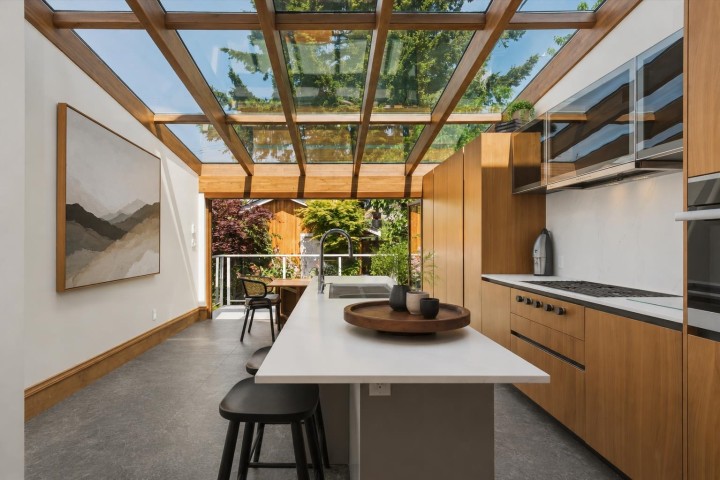 Photo 1 at 647 Prior Street, Strathcona, Vancouver East