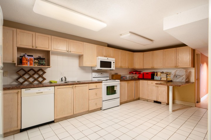 Photo 33 at 1393 Mathers Avenue, Ambleside, West Vancouver