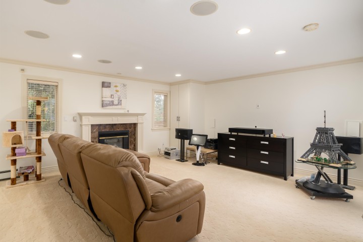 Photo 14 at 1393 Mathers Avenue, Ambleside, West Vancouver