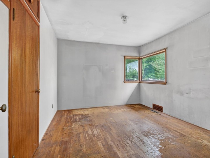 Photo 16 at 3325 E 49th Avenue, Killarney VE, Vancouver East