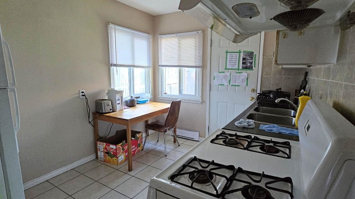 Photo 6 at 1333 E 41st Avenue, Knight, Vancouver East