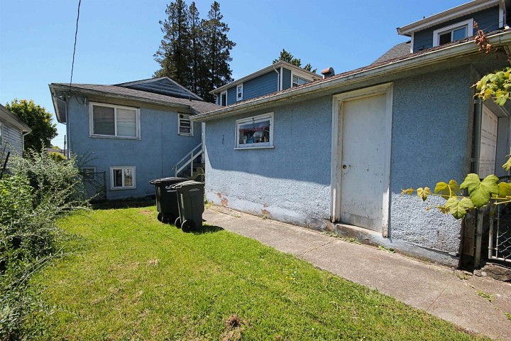 Photo 12 at 1333 E 41st Avenue, Knight, Vancouver East