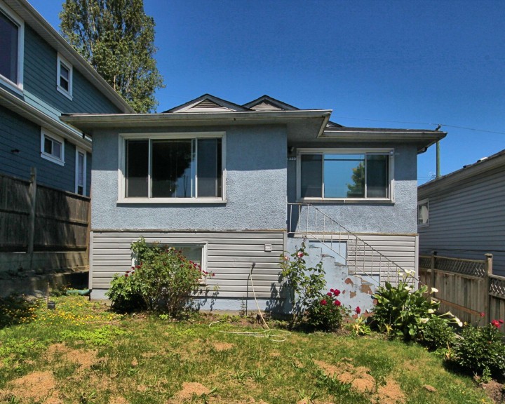 Photo 1 at 1333 E 41st Avenue, Knight, Vancouver East