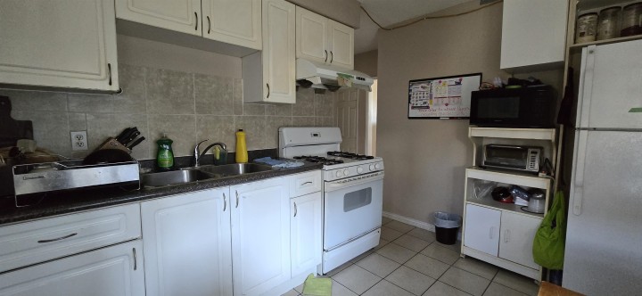 Photo 8 at 1333 E 41st Avenue, Knight, Vancouver East