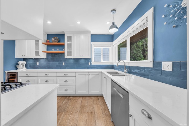 Photo 4 at 3335 Church Street, Collingwood VE, Vancouver East
