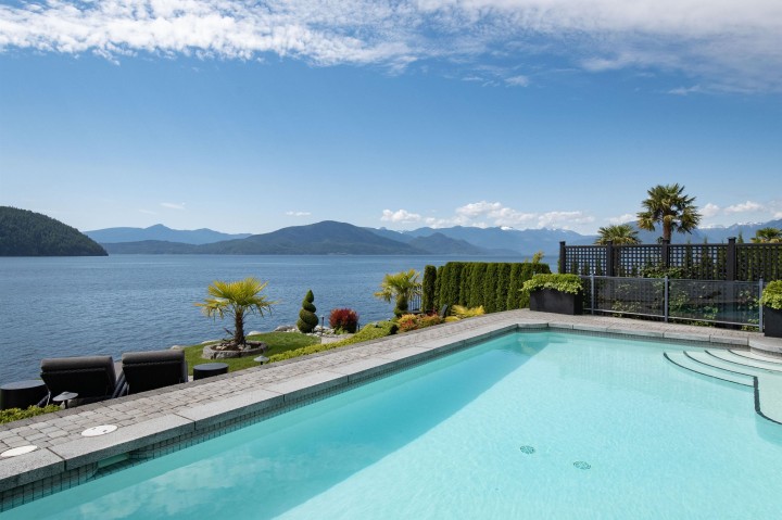 Photo 32 at 8 Ocean Point Drive, Howe Sound, West Vancouver