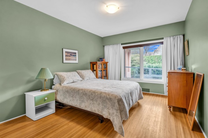 Photo 13 at 1549 W 33rd Avenue, Shaughnessy, Vancouver West