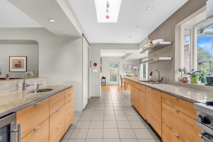 Photo 4 at 1549 W 33rd Avenue, Shaughnessy, Vancouver West
