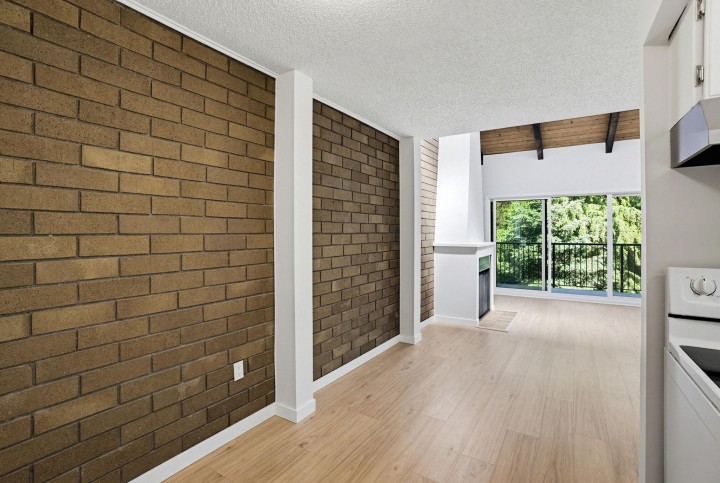 Photo 15 at 312 - 330 E 7th Avenue, Mount Pleasant VE, Vancouver East