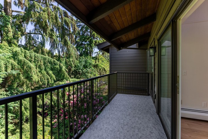 Photo 25 at 312 - 330 E 7th Avenue, Mount Pleasant VE, Vancouver East