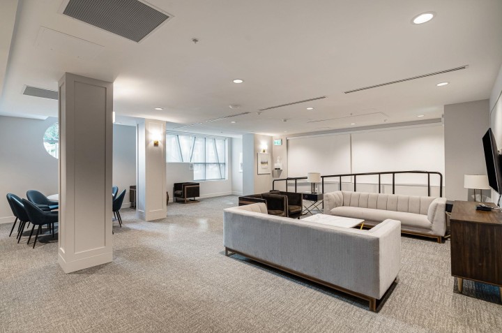 Photo 17 at 302 - 2455 Kingsway, Collingwood VE, Vancouver East