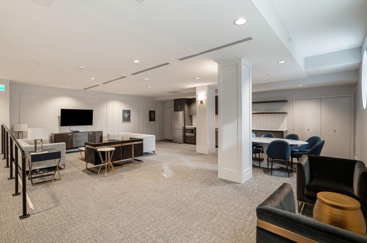 Photo 15 at 302 - 2455 Kingsway, Collingwood VE, Vancouver East
