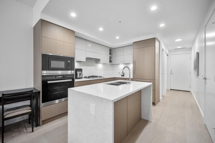 Photo 3 at 303 - 469 W King Edward Avenue, Cambie, Vancouver West