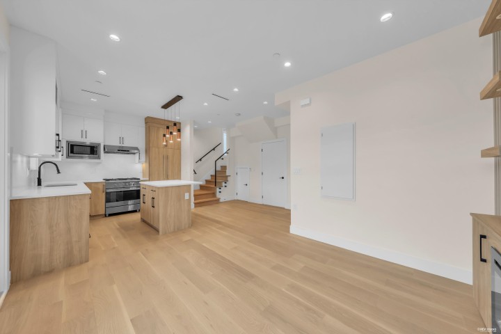 Photo 12 at 1620 E 53rd Avenue, Knight, Vancouver East