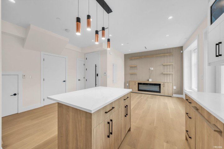 Photo 11 at 1620 E 53rd Avenue, Knight, Vancouver East