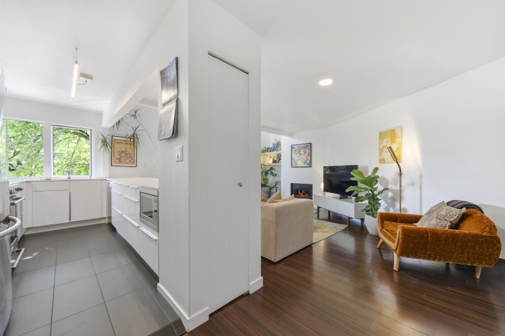 Photo 16 at 201 - 3465 Glen Drive, Fraser VE, Vancouver East
