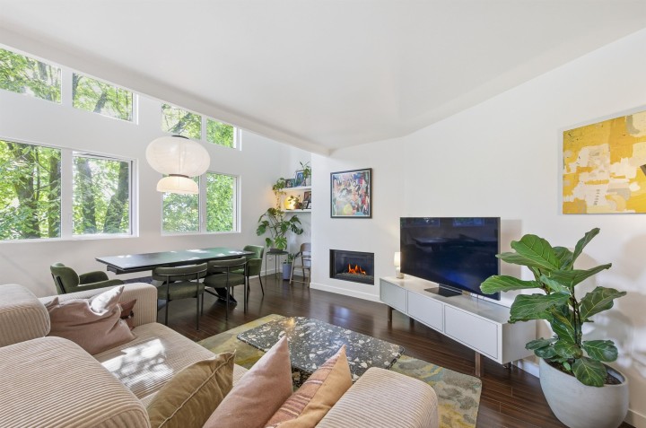 Photo 9 at 201 - 3465 Glen Drive, Fraser VE, Vancouver East