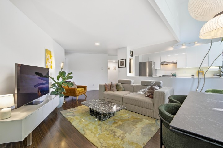 Photo 15 at 201 - 3465 Glen Drive, Fraser VE, Vancouver East