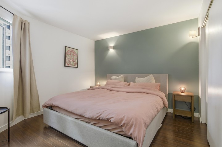Photo 4 at 201 - 3465 Glen Drive, Fraser VE, Vancouver East