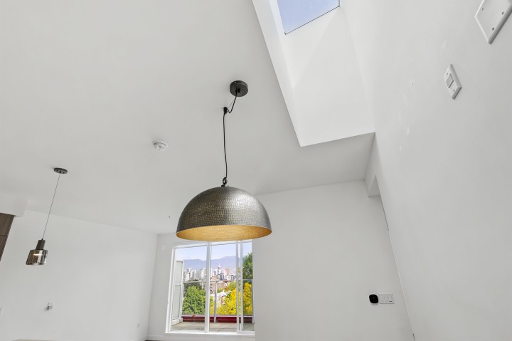 Photo 13 at 501 - 379 E Broadway, Mount Pleasant VE, Vancouver East
