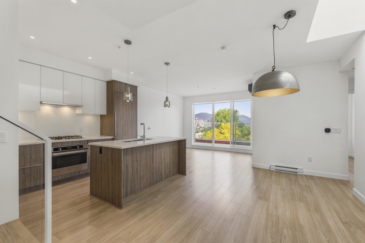 Photo 9 at 501 - 379 E Broadway, Mount Pleasant VE, Vancouver East