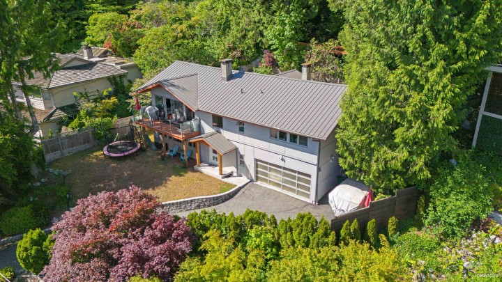 Photo 27 at 3907 Bayridge Place, Bayridge, West Vancouver