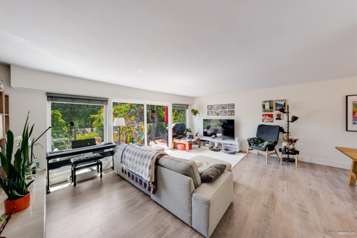 Photo 6 at 3907 Bayridge Place, Bayridge, West Vancouver