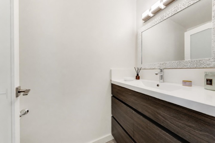 Photo 17 at 3907 Bayridge Place, Bayridge, West Vancouver