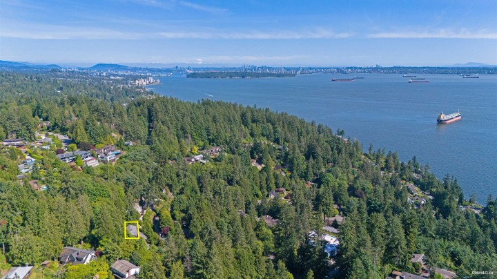 Photo 28 at 3907 Bayridge Place, Bayridge, West Vancouver