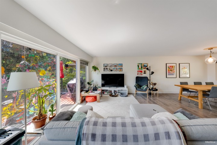 Photo 5 at 3907 Bayridge Place, Bayridge, West Vancouver