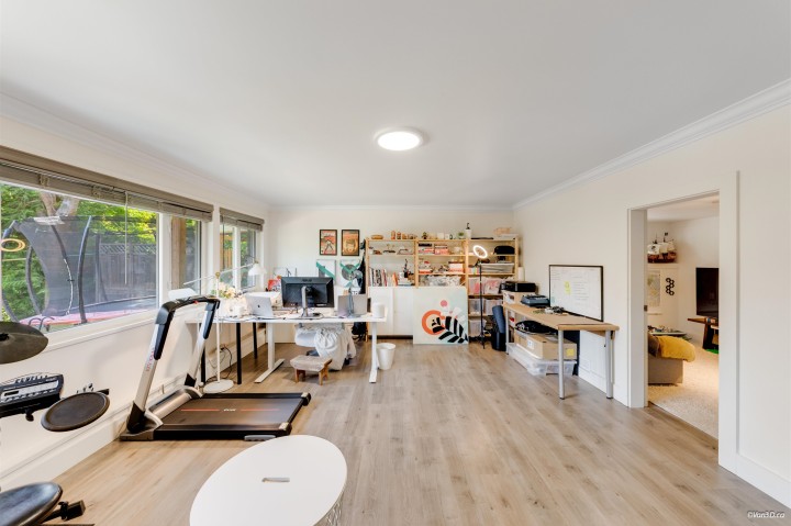 Photo 18 at 3907 Bayridge Place, Bayridge, West Vancouver