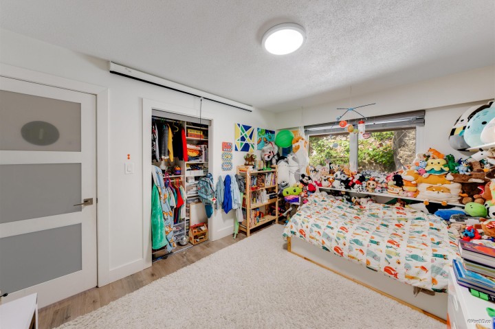 Photo 15 at 3907 Bayridge Place, Bayridge, West Vancouver