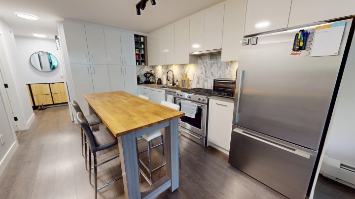 Photo 7 at 201 - 231 E Pender Street, Strathcona, Vancouver East