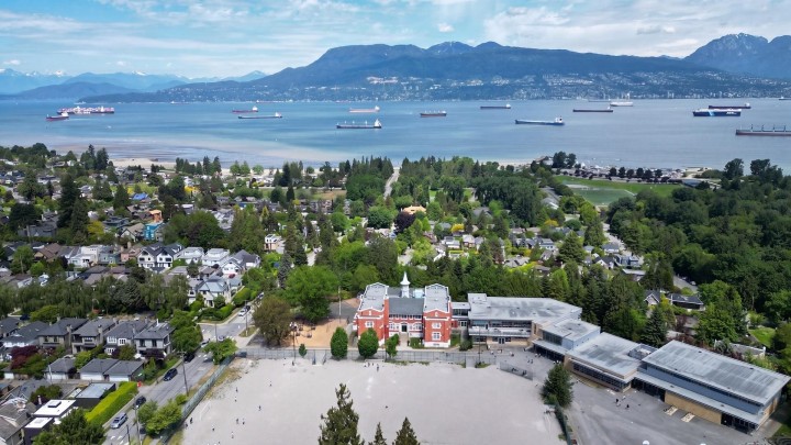 Photo 5 at 4399 Locarno Crescent, Point Grey, Vancouver West