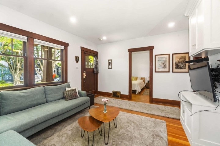 Photo 7 at 2628 William Street, Renfrew VE, Vancouver East