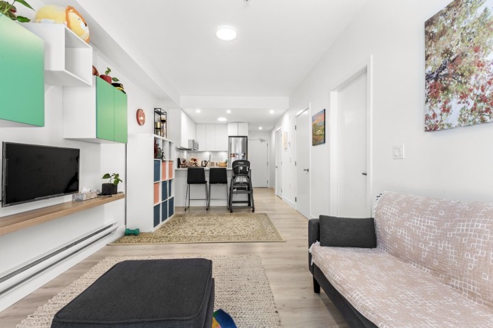 Photo 3 at 102 - 2688 Duke Street, Collingwood VE, Vancouver East