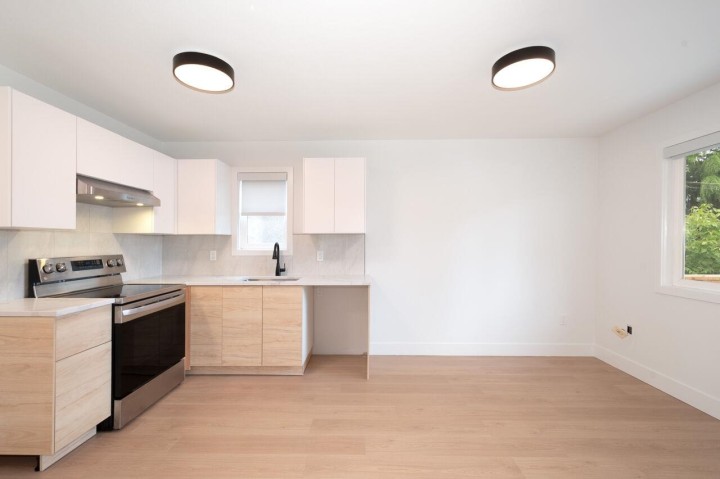 Photo 31 at 827 E 32nd Avenue, Fraser VE, Vancouver East