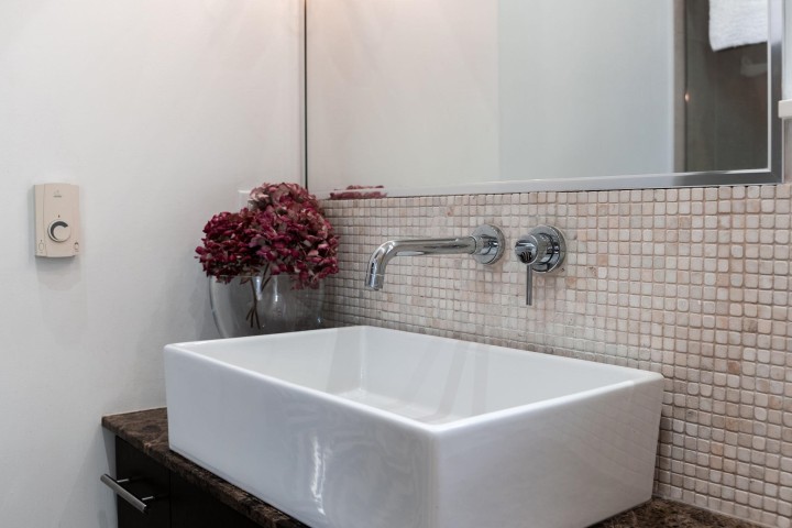 Photo 17 at 304 - 2108 W 12th Avenue, Kitsilano, Vancouver West