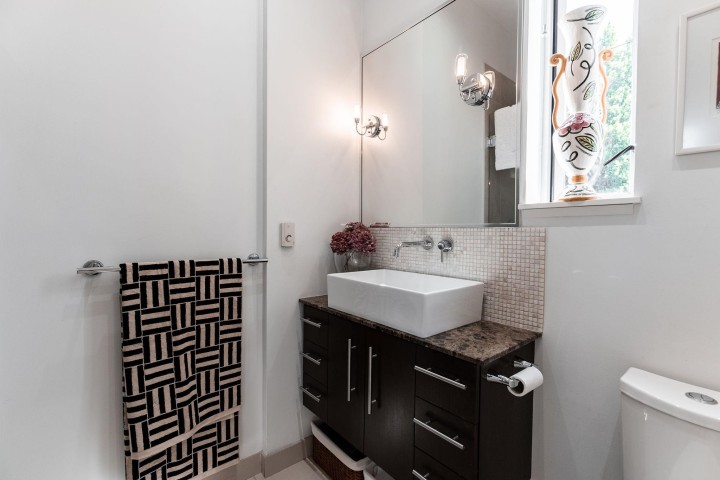Photo 16 at 304 - 2108 W 12th Avenue, Kitsilano, Vancouver West
