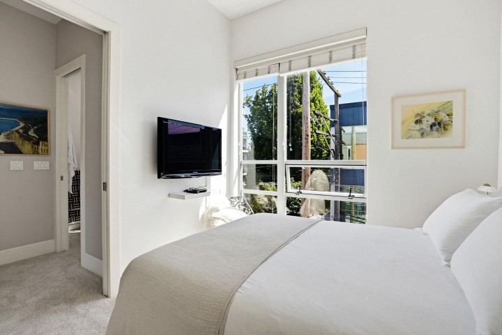 Photo 14 at 304 - 2108 W 12th Avenue, Kitsilano, Vancouver West