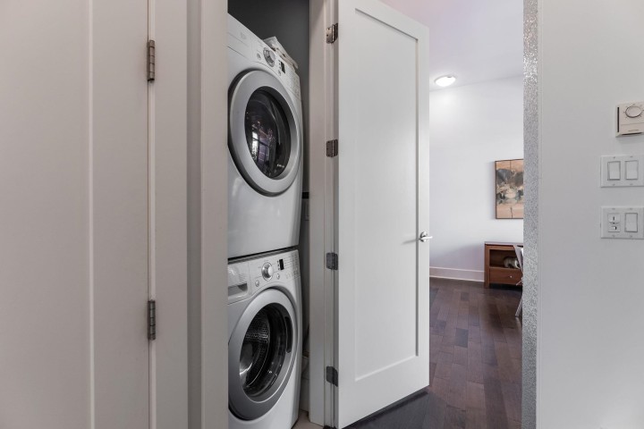 Photo 29 at 304 - 2108 W 12th Avenue, Kitsilano, Vancouver West