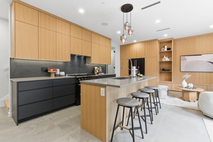 Photo 6 at 1 - 2091 E 20th Avenue, Grandview Woodland, Vancouver East