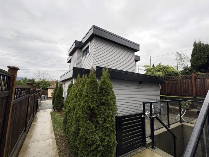 Photo 24 at 3429 Dundas Street, Hastings Sunrise, Vancouver East