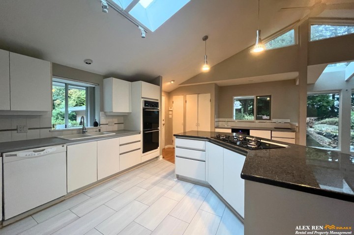 Photo 7 at 4408 Woodpark Road, Cypress Park Estates, West Vancouver