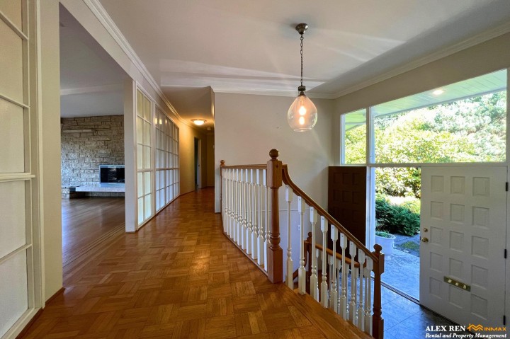 Photo 3 at 4408 Woodpark Road, Cypress Park Estates, West Vancouver