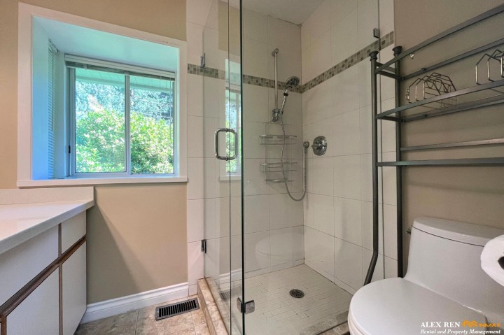 Photo 18 at 4408 Woodpark Road, Cypress Park Estates, West Vancouver