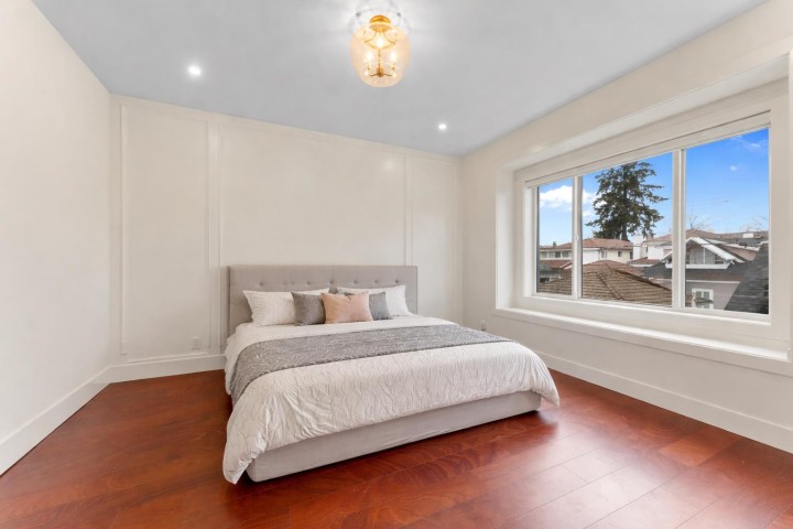 Photo 13 at 2719 E 46th Avenue, Killarney VE, Vancouver East