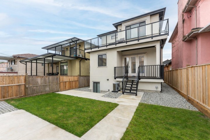 Photo 33 at 2719 E 46th Avenue, Killarney VE, Vancouver East