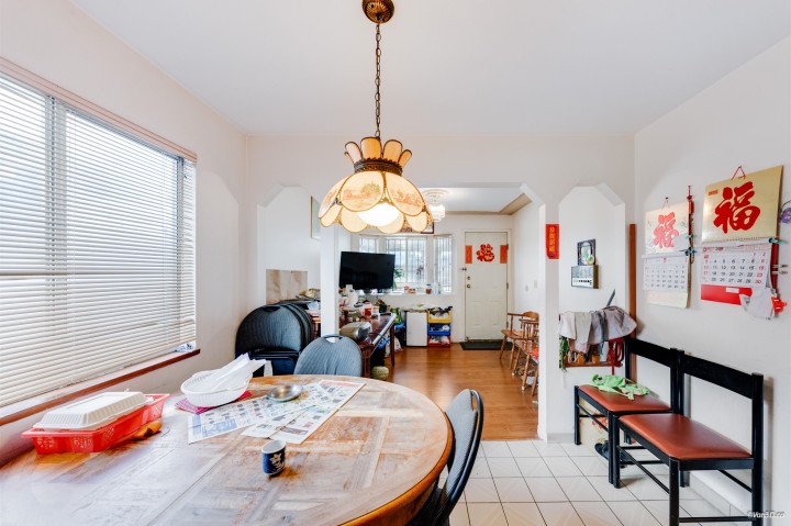 Photo 10 at 2945 E Graveley Street, Renfrew VE, Vancouver East
