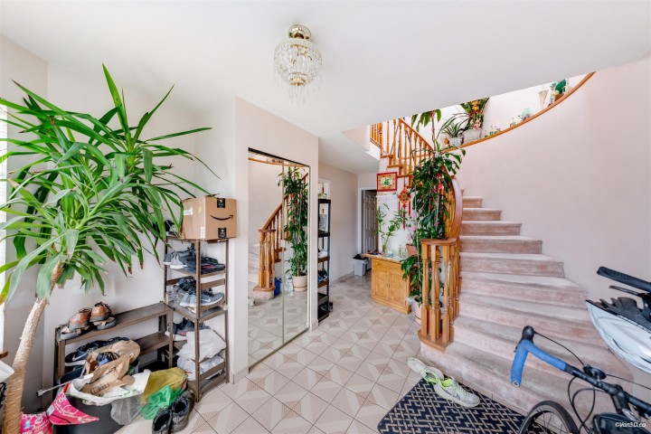 Photo 14 at 2945 E Graveley Street, Renfrew VE, Vancouver East